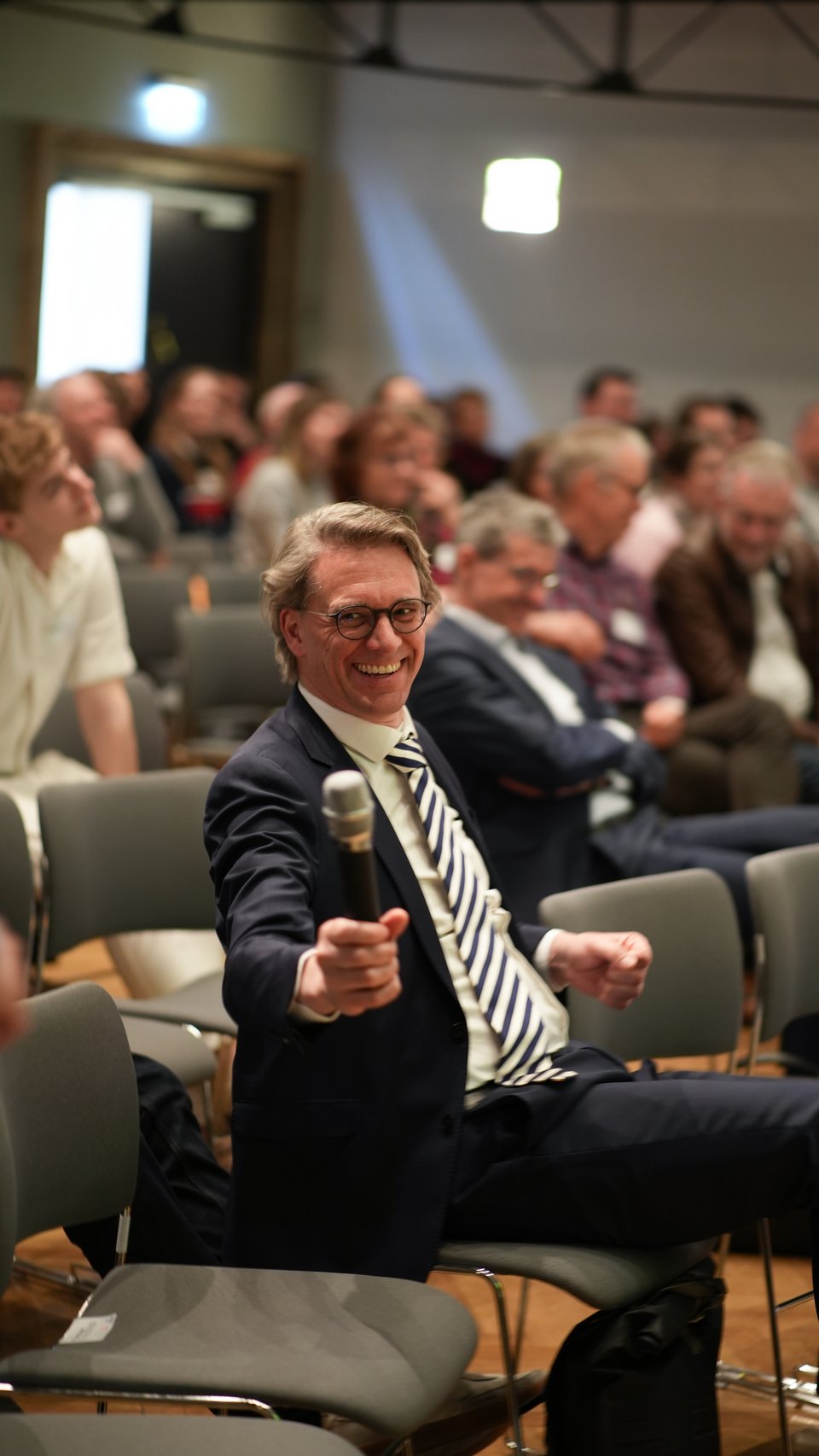 Bei so viel geballter Expertise, gibt der @wasserprof das Mikrofon gerne mal ab