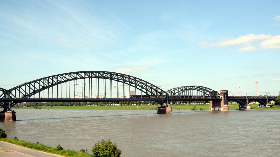 'Wasser und Verkehr' in Köln