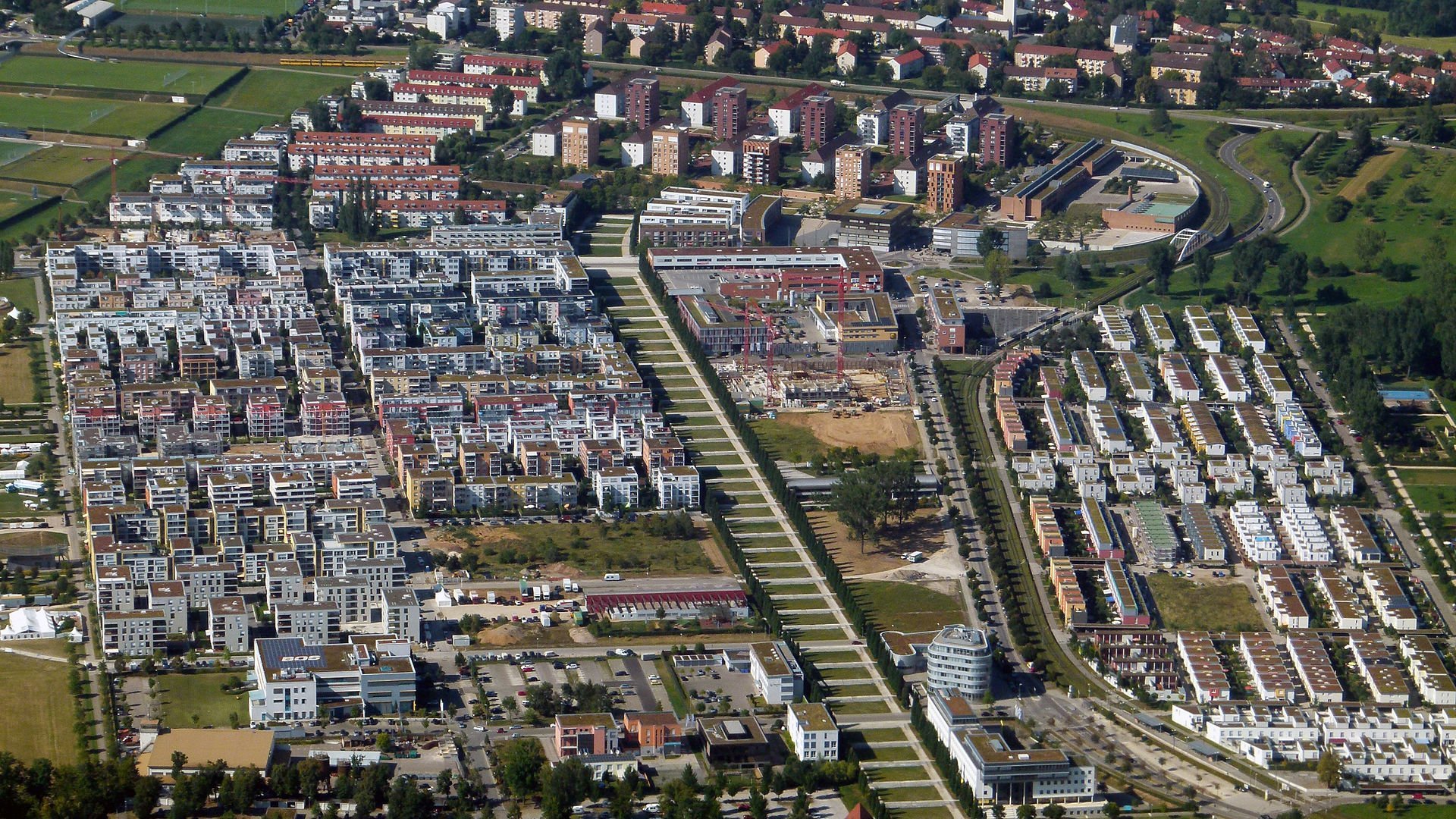Blick auf den Scharnhauser Park vom Flugzeug aus 2012